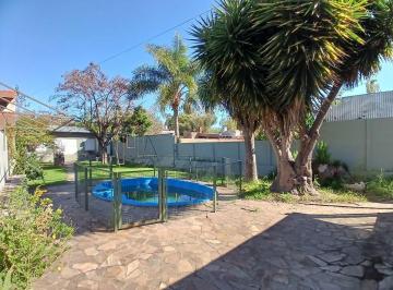 Casa · 550m² · 6 Ambientes · Casa 3 Dorm.; Quincho; Parque en Manuel B Gonnet