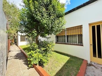 Casa · 150m² · 5 Ambientes · 1 Cochera · Casa en Venta - Calle 48 E/25 y 26 - Parque San Martin - La Plata