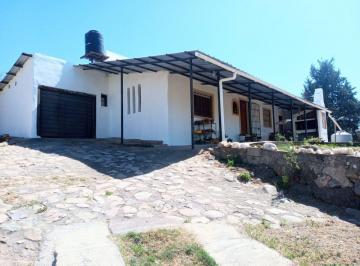 Casa · 152m² · 5 Ambientes · 1 Cochera · Venta de Casa - Bialet Masse - Gran Lote