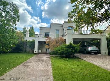 Casa de 3 ambientes, Chacras de Coria · Barrio Privado Pueyrredón - Chacras de Coria