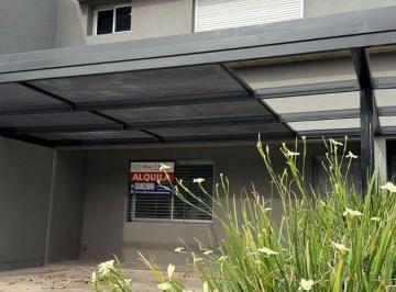 Casa de 7 ambientes, Córdoba · Alquilo Duplex de 180 m² Mas Cochera Doble en La Luisita con 3 Dorm. y 3 Baños.