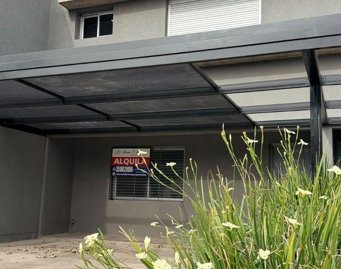 Casa · 180m² · 7 Ambientes · 2 Cocheras