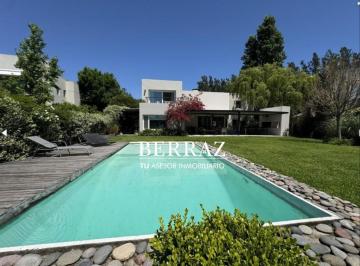 Casa · 310m² · 4 Ambientes · 2 Cocheras · Casa Alquiler Anual Barrio La Laguna Lote de 840 m² Rincon de Milberg Tigre
