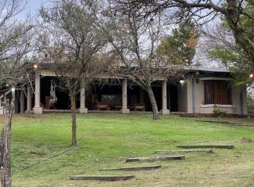 Casa · 370m² · 5 Dormitorios · 2 Cocheras · Casa en Alquiler y Venta!