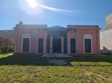 Casa · 567m² · 12 Ambientes · La Calera Casona en Venta