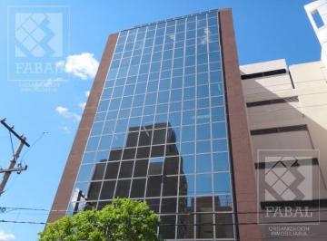 Oficina comercial · 125m² · 6 Ambientes · Oficina Venta o Alquiler Centro, 125 m² con Cocina y 2 Baños