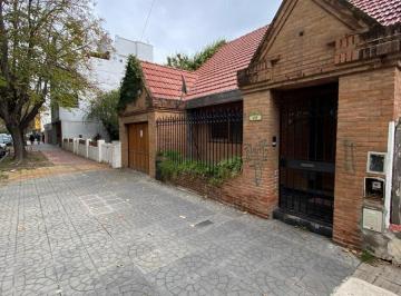 Casa · 190m² · 5 Ambientes · 1 Cochera · Santilli - Saavedra 137 Lomas de Zamora