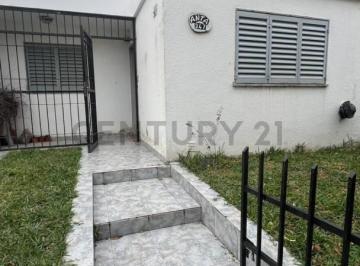 Casa · 80m² · 4 Ambientes · Se Vende Casa 3 Dorm. en Quebrada de Las Rosas