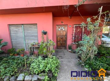Casa · 376m² · 5 Ambientes · 1 Cochera · Casa en Venta Malvinas Argentinas