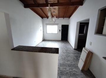 Casa , La Plata · Alquiler Casa 2 Dorm. - Entrada de Auto