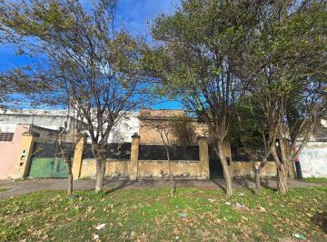 Casa · 150m² · 6 Ambientes · Casa en Venta de 4 Dorm. a Reciclar Zona Oeste Rosario