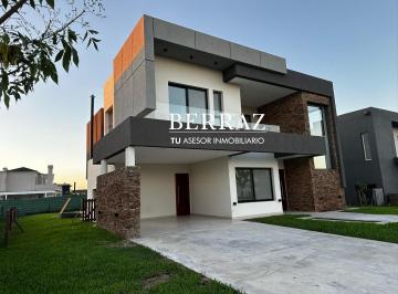 Casa · 224m² · 5 Ambientes · 2 Cocheras · Casa Venta 4 Dorm. Barrio Ceibos Lote de 303 m² Puertos del Lago, Escobar