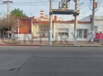 Casa · 128m² · 5 Ambientes · 1 Cochera · Venta Casa 2 Dorm. Barrio Altamira