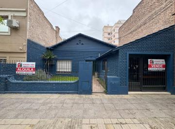 Casa · 180m² · 8 Ambientes · Casa en Venta en El Centro de Neuquen Calle Santiago del Estero