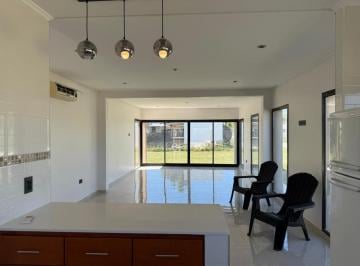 Casa · 100m² · 3 Ambientes · Casa en Barrio San Antonio