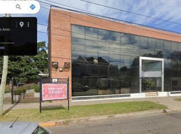 Local comercial · 477m² · 2 Cocheras · San Isidro Local Unico Sobre Blaco Encalada y Gazcon 480 m²