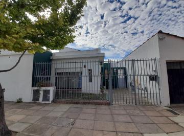 Casa de 3 ambientes, Morón · Casa 3 Ambientes con Depto o Quincho a Refaccionar