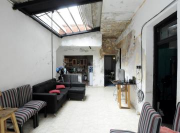 Casa · 172m² · 3 Ambientes · Casa Terreno Propio a Reciclar