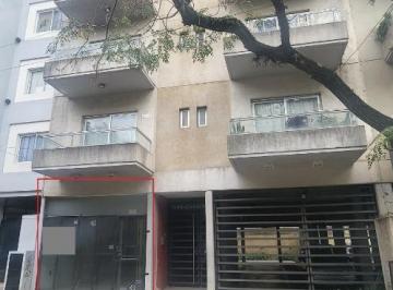 Local comercial · 40m² · 2 Cocheras · Local en Venta