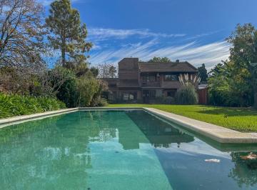 Casa · 380m² · 6 Ambientes · Casa en Venta en Beccar, San Isidro, G. B. a. Zona Norte