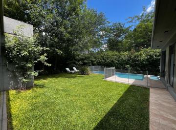 Casa · 194m² · 4 Ambientes · 2 Cocheras · Casa en Venta 4 Amb Fincas de Hudson.