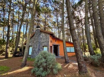 Casa · 450m² · 4 Ambientes · Excelente Casa de 4 Ambientes Mar de Las Pampas