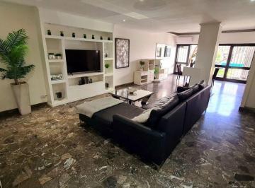 Casa · 360m² · 7 Ambientes · 1 Cochera · Venta Casa Lote Propio Villa Gral Mitre con Pileta