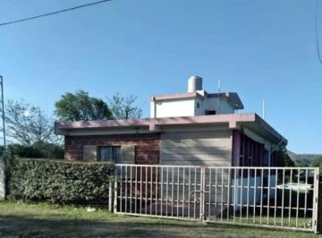 Casa · 110m² · 5 Ambientes · 1 Cochera · Casa en Venta Potrero de Garay