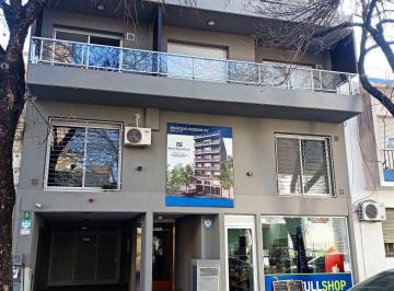 Departamento de 2 ambientes, Rosario · Departamento de 48 m² con 1 Dormitorio y Monoambientes en Venta en Lourdes