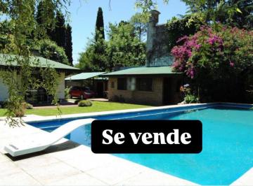 Casa · 100m² · 4 Ambientes · Excelente Casa en Barrio de Vicenzo Chico, Sobre Lote Muy Amplio