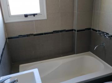 Baño · Dto 2 Amb. Calle Muñoz 922 con Cochera