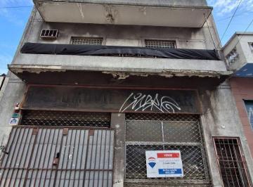 Bodega-Galpón · 423m² · Venta Galpon con Vivienda, en Parque Avellaneda