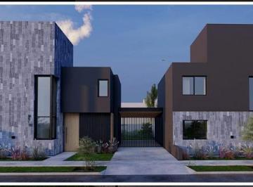 Casa de 7 ambientes, Córdoba · Vendo Dos Duplex en B° Quisquisacate Zona Norte