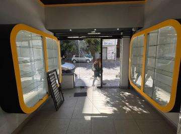 Local comercial · 65m² · Local en Venta - Macrocentro - San Martin y Jujuy