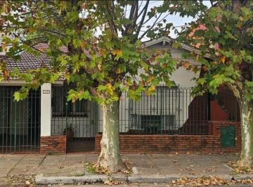 Casa · 110m² · 4 Ambientes · Casa Chalet 4 Amb en Venta en Haedo, Morón, G. B. a. Zona Oeste