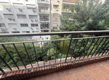 Departamento de 3 ambientes, Palermo · Castex y Cavia: Buena Planta Para Reciclar