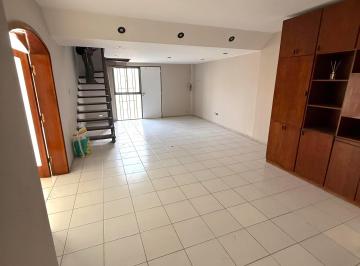 Casa de 6 ambientes, Parque Central · Casa en Venta Sexta Sección, Ciudad de Mendoza