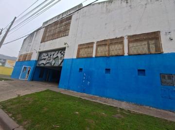 Depósito de 10 ambientes, Lomas de Zamora · Amplísimo Galpón 10 Mt Altura - con Oficinas - Varios Destinos