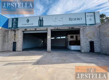Bodega-Galpón · 705m² · Galpón Comercial 705 m² C/ Oficinas - Baños y Vestuarios - Virrey del Pino