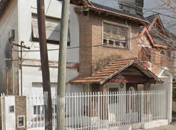 Casa de 4 ambientes, La Matanza · Casa en Zona Céntrica de Ramos Mejía. Ideal Constructor