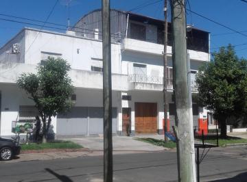 PH · 330m² · 4 Ambientes · PH Planta Alta 4 Amb con Deposito/ Local