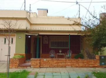 PH · 120m² · 7 Ambientes · 1 Cochera · Casa 4 Dorm., Garage y Jardín en Don Bosco