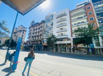 Oficina comercial · 32m² · 1 Ambiente · Alquiler Oficina en Pleno Centro de Córdoba Sobre Av Olmos