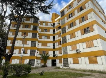 Departamento · 60m² · 3 Ambientes · Departamento en 1 E/ 415 Bis y 419