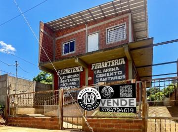 Casa · 150m² · 4 Ambientes · 3 Cocheras · Propiedad con Local y Departamento, en Venta