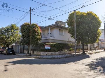 Casa de 5 ambientes, Córdoba · Casa en Venta en Villa Cabrera - 3 Dorm.