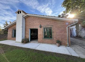 Casa · 162m² · 7 Ambientes · 1 Cochera · Casa en Venta en Villa Carlos Paz 2 Dorm.
