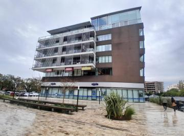 Oficina comercial · 52m² · 1 Ambiente · 1 Cochera · Oficina en Centro Comercial
