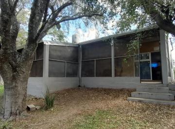 Quinta vacacional · 100m² · 4 Ambientes · Casa con Bajada Al Rio, Paraje El Laurel - Saladero Cabal