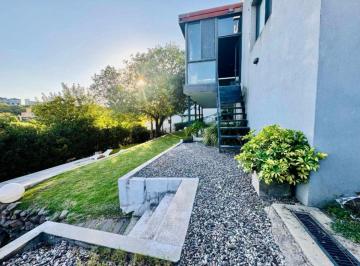 Casa · 420m² · 8 Ambientes · 1 Cochera · Venta - Casa Premium en Estancia Q2 - 3 Dorm.